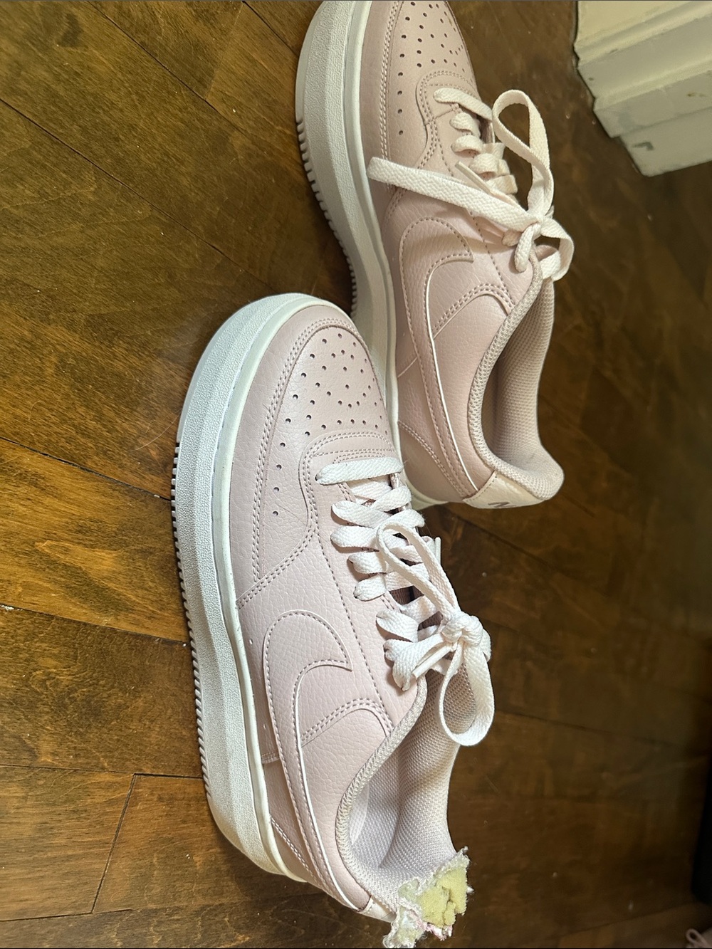Nike tennis shoes